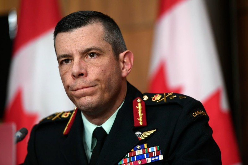 Investigação militar tira major-general do comando da vacina Covid-19 no Canadá