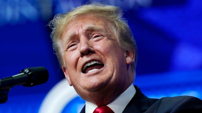 Trump desliga entrevistador da NPR após ser pressionado sobre mentiras nas eleições de 2020