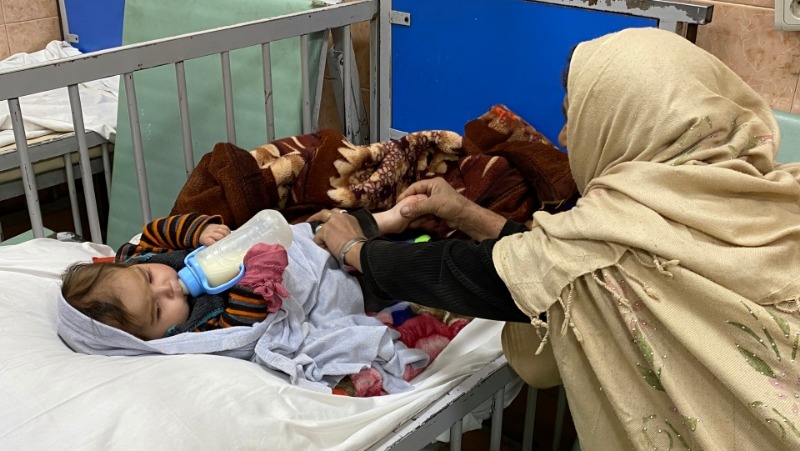 A falta de empregos em Cabul está levando a uma crise de fome cada vez pior