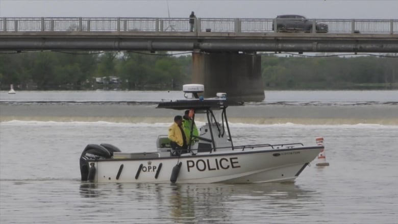 Quatro meses após o corpo da jovem ser encontrado no Grand River, a polícia ainda não sabe quem ela é