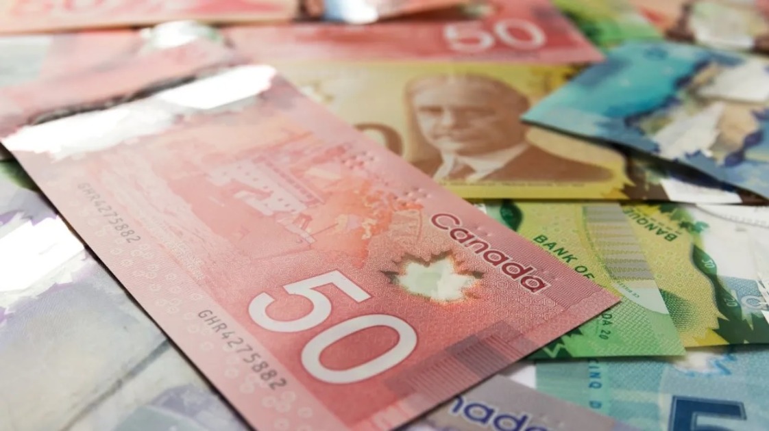 Recém-aprimorado, benefício para trabalhadores do Canadá começou a ser pago nesta sexta, dia 28 de julho