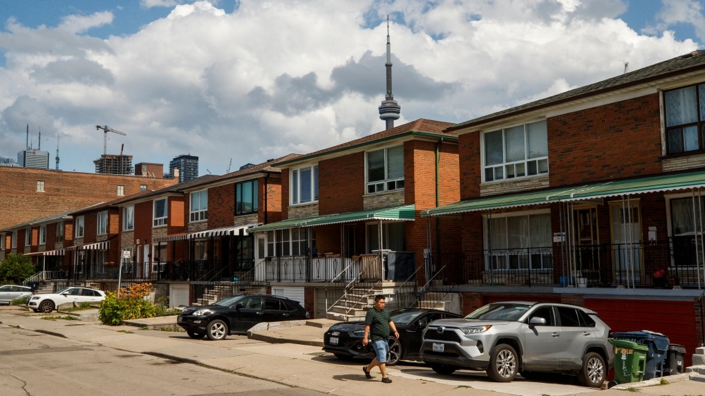 Crise imobiliária em Toronto: Conselho Municipal aprova aumento do imposto sobre casas vagas