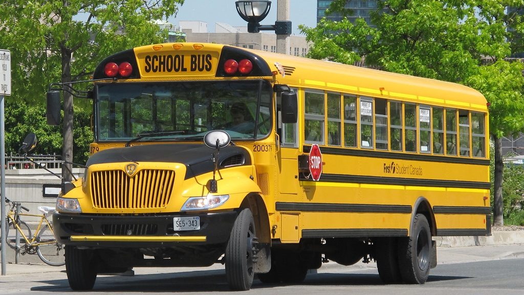 Serviço de ônibus escolar em Toronto será retomado na segunda-feira após o cancelamento de rotas