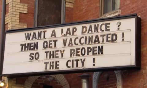 Alguns clubes de strip começarão a exigir prova de vacinação para todos os clientes
