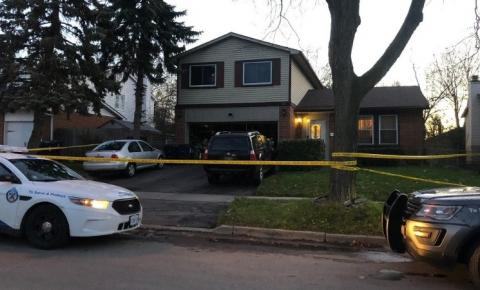 Homem morto a tiros na entrada de garagem de casa em Scarborough