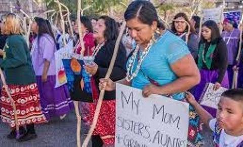 Os Territórios do Noroeste liberam plano de busca por justiça social para mulheres e meninas indígenas
