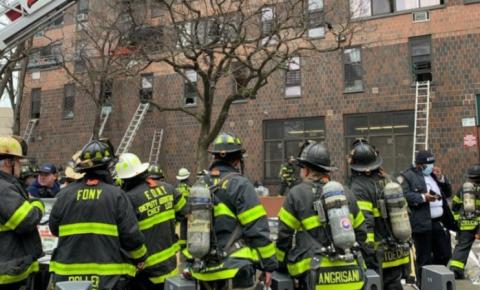 19 mortos, incluindo 9 crianças, em incêndio no apartamento de Nova York