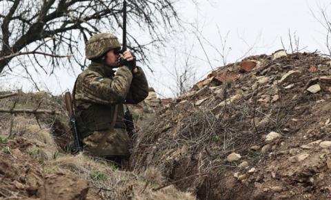 Soldado ucraniano é preso após cinco mortos a tiros em fábrica militar